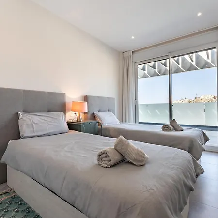 205 Calaserena *